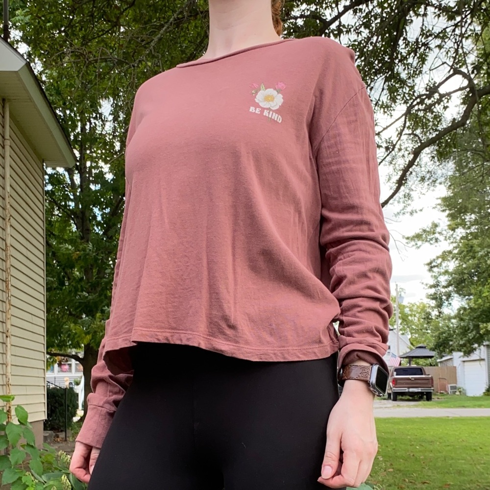 Be kind to nature top